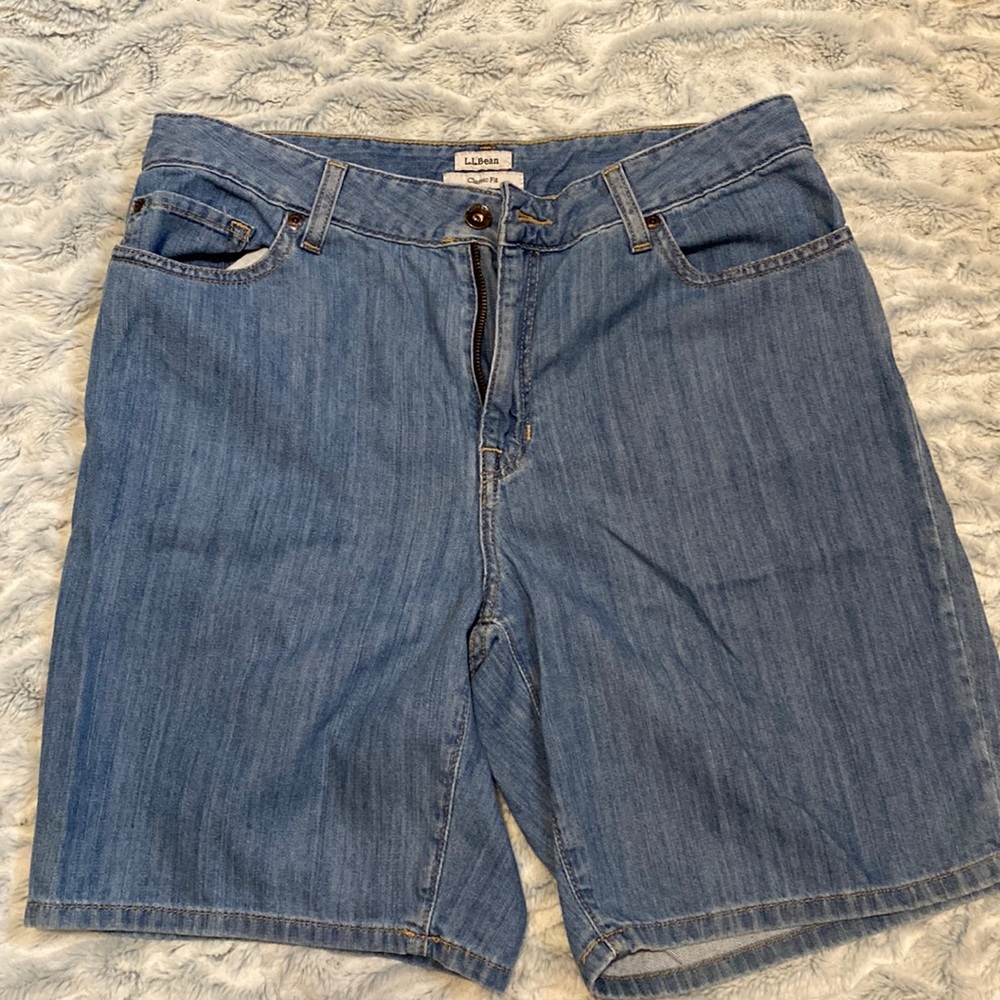 LL Bean Classic Fit Shorts